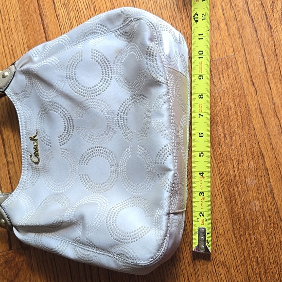 Coach Cream Signature Fabric and Tan Patent Leather Straps Shoulder Bag - Picture 11 of 15